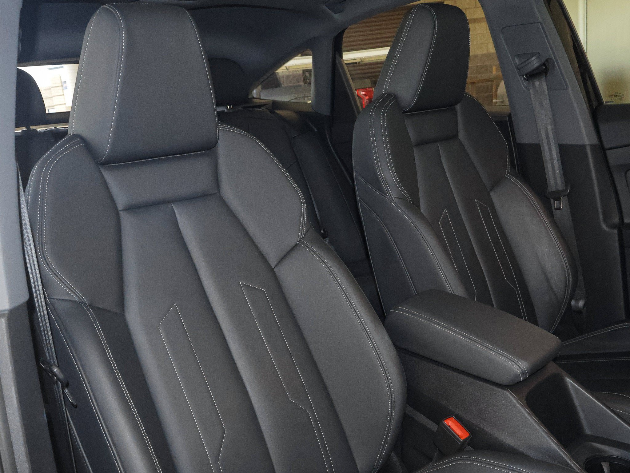Used 2024 Audi Q4 e-tron Premium Plus AWD/4WD image 39