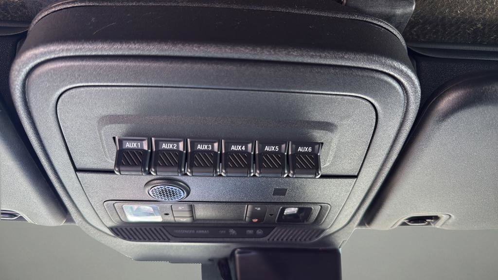 Used 2023 Ford Bronco Badlands image 18