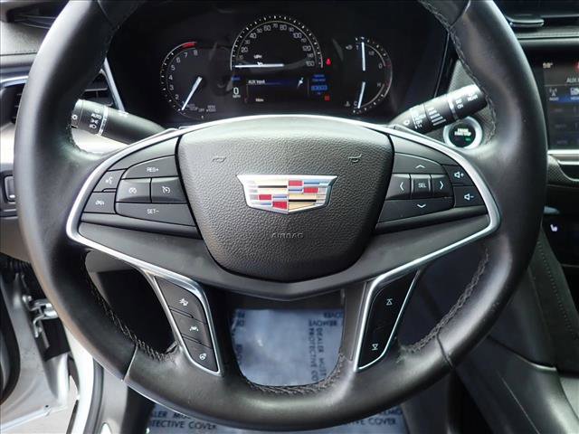 Used 2017 Cadillac XT5 Luxury w/ Driver Awareness Package FWD image 15