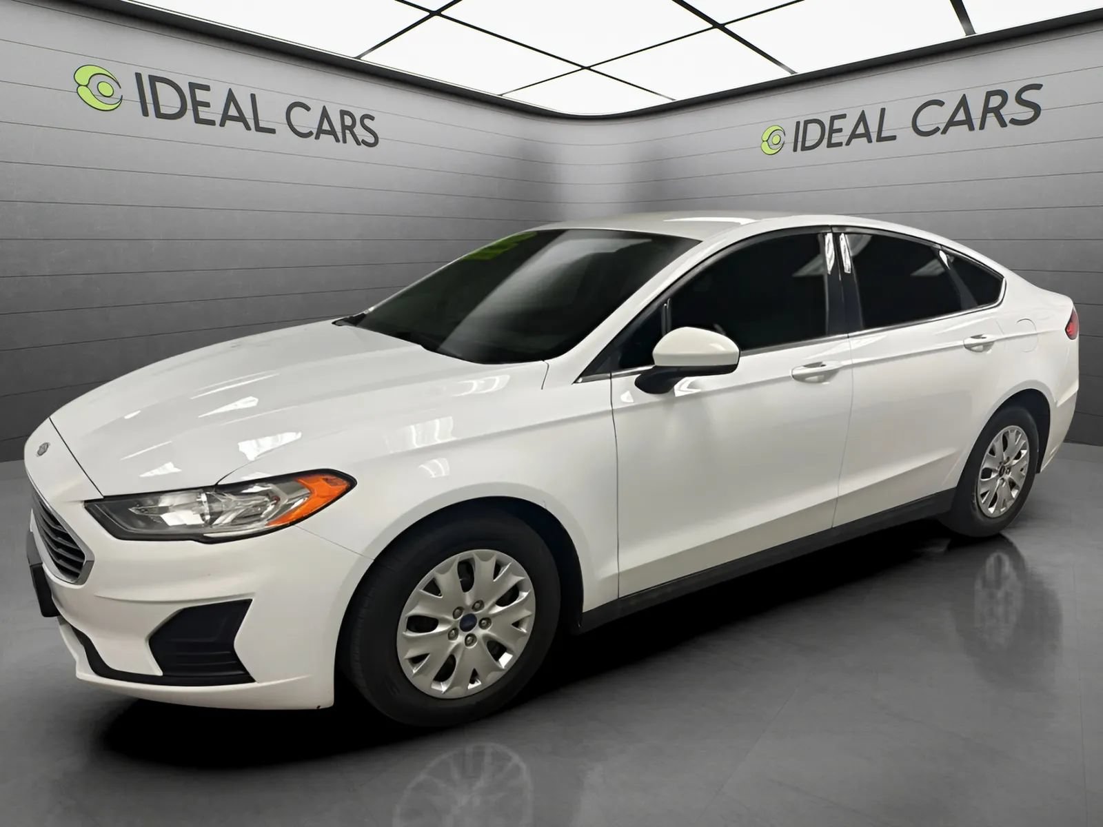 Used 2020 Ford Fusion S FWD image 1