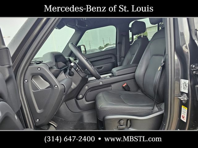 Used 2025 Land Rover Defender 110 V8 AWD/4WD image 24