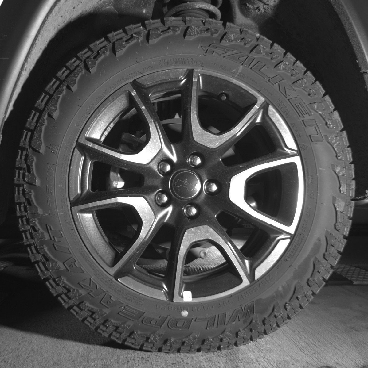 Used 2025 Jeep Compass Trailhawk image 14