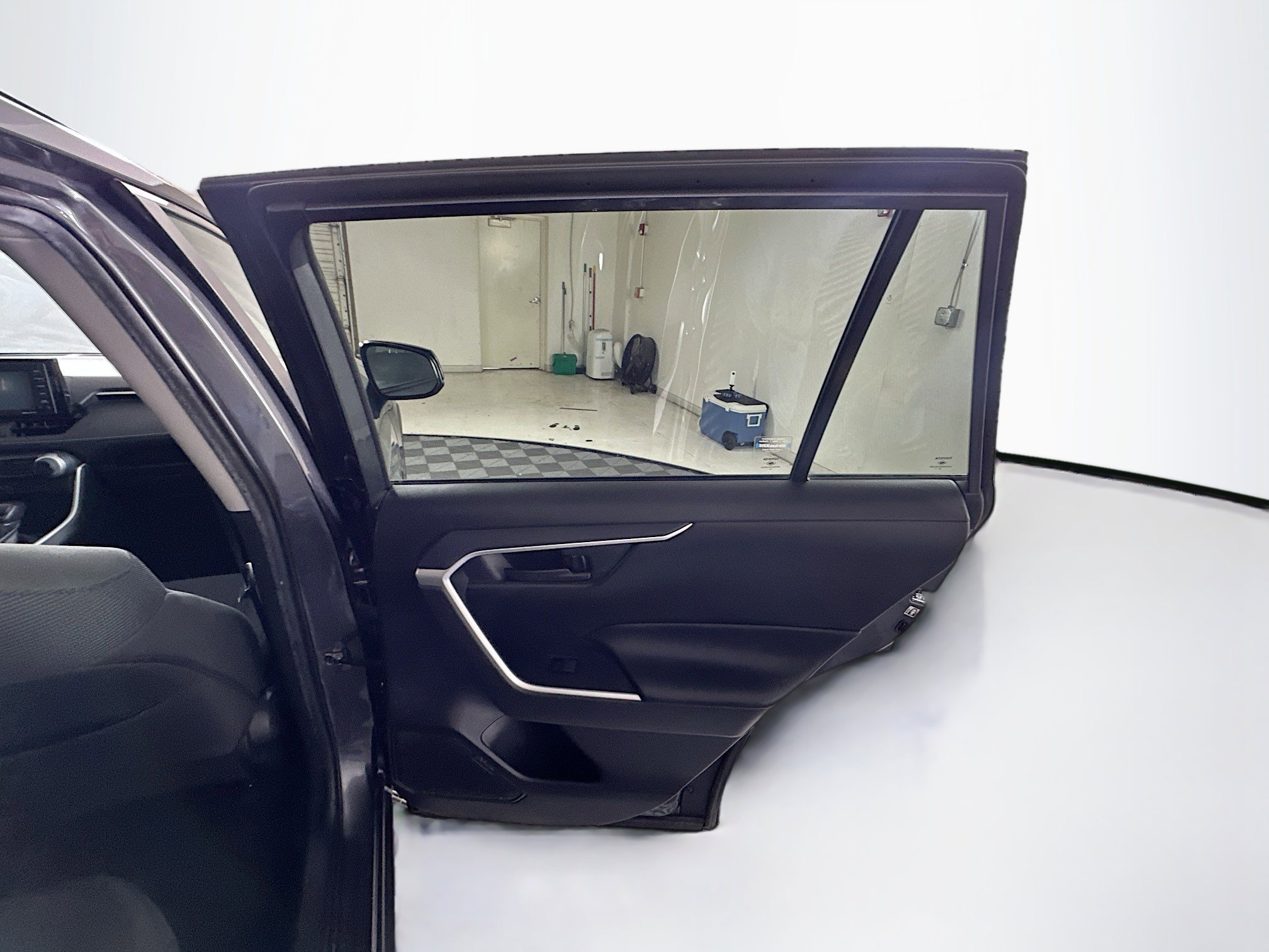 Used 2020 Toyota RAV4 LE w/ Carpet Mat Package FWD image 29