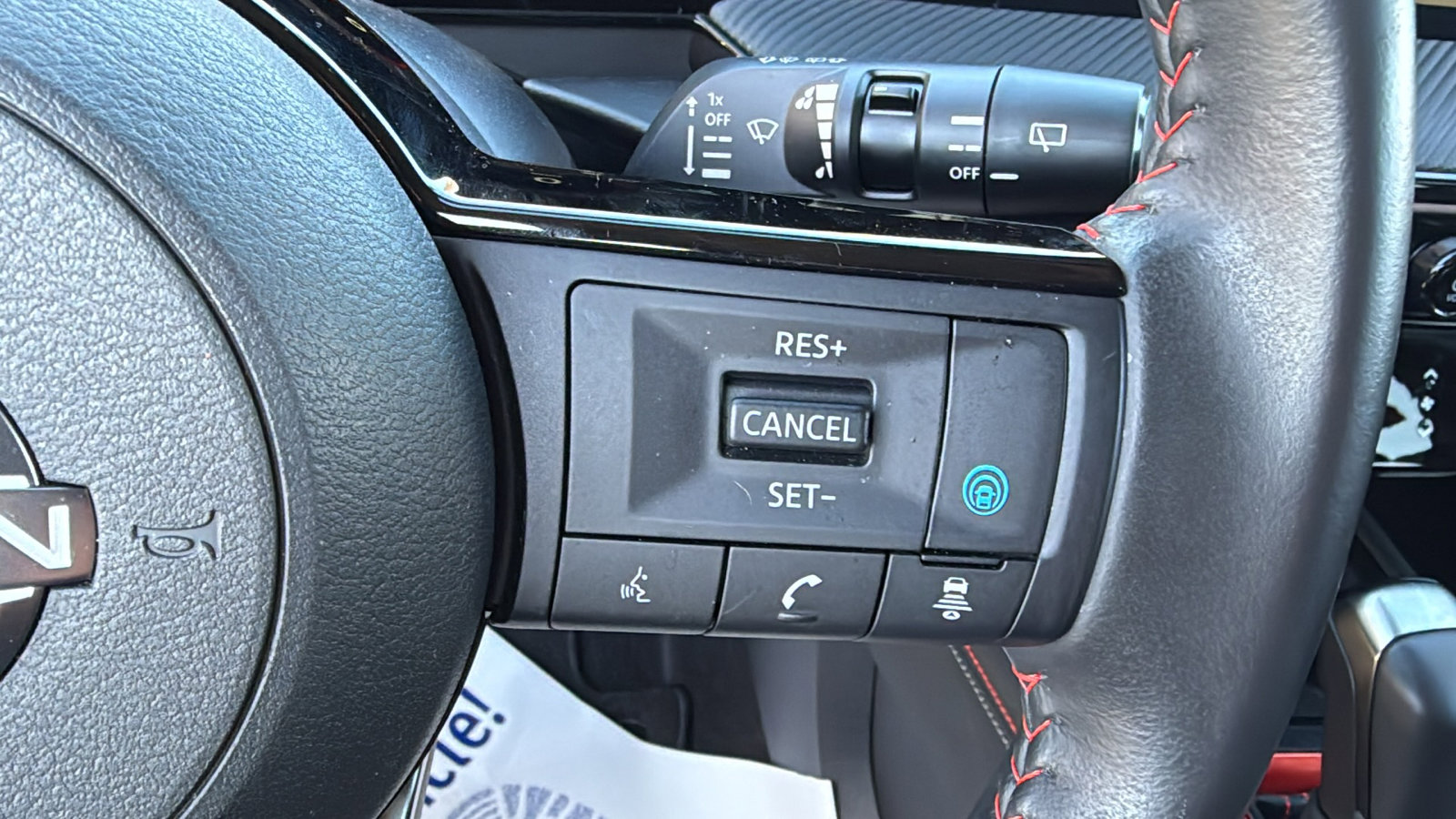 Certified 2025 Nissan Kicks SR image 11