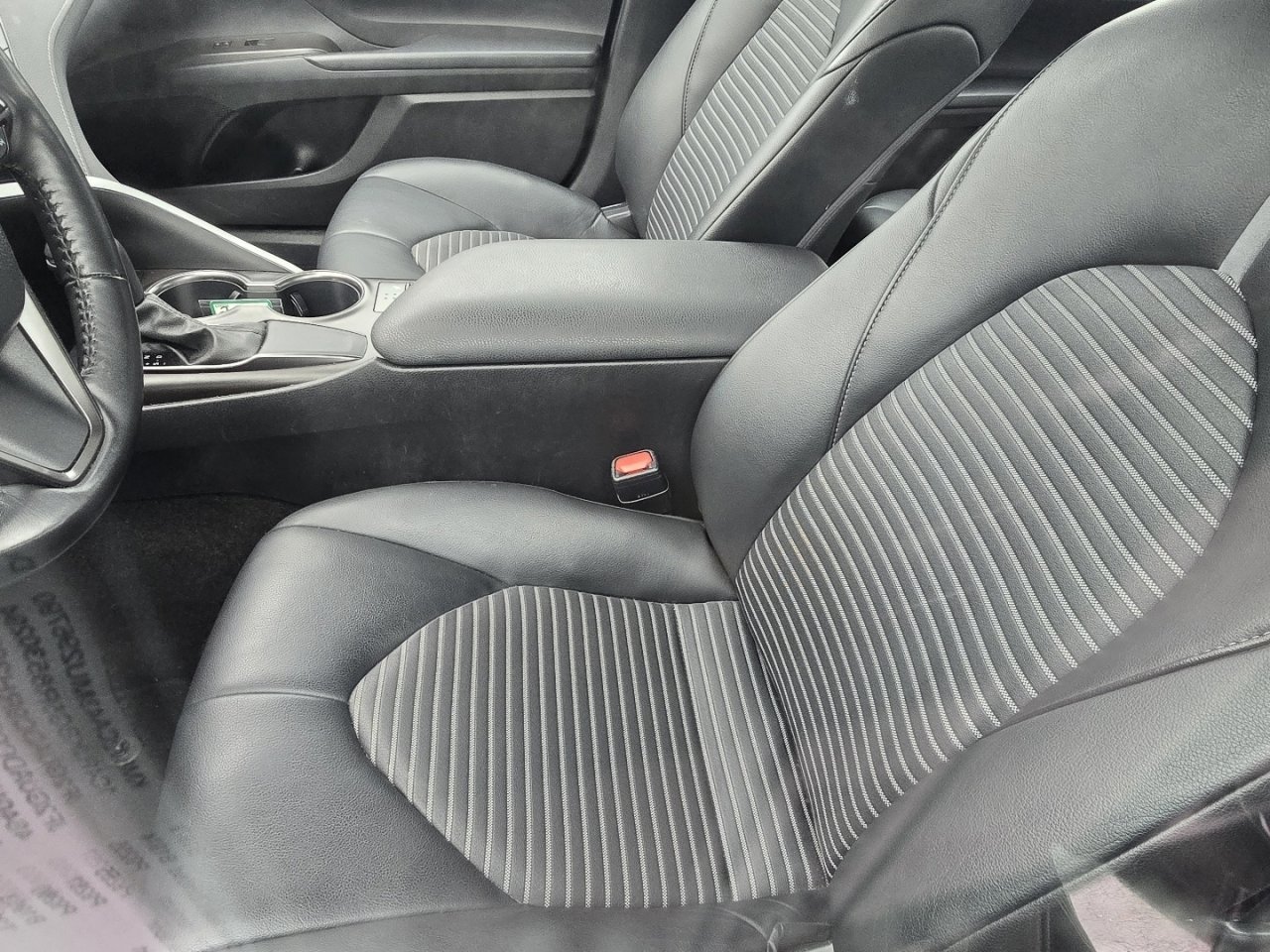 Used 2022 Toyota Camry SE FWD image 20