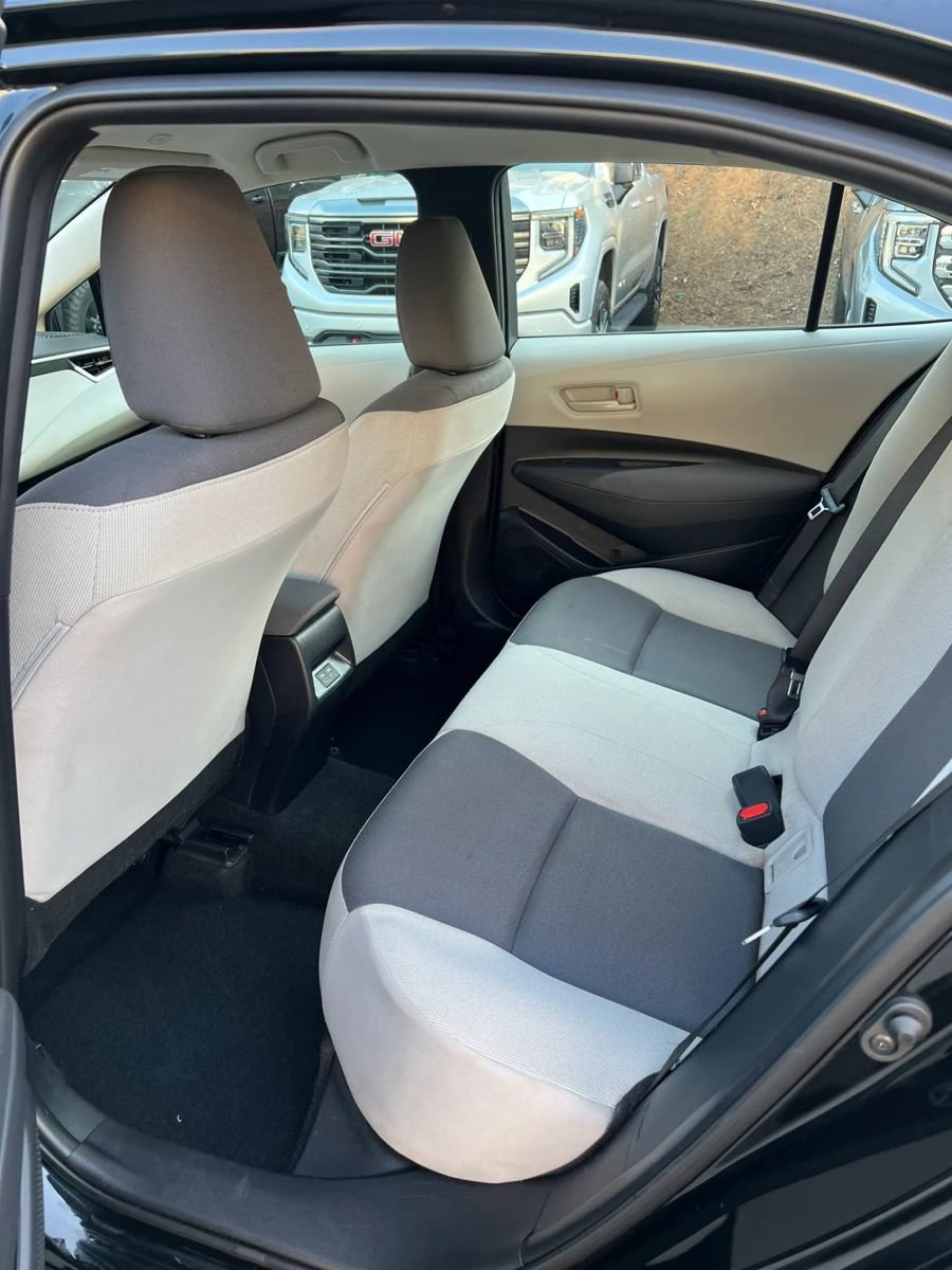 Used 2024 Toyota Corolla LE FWD image 11