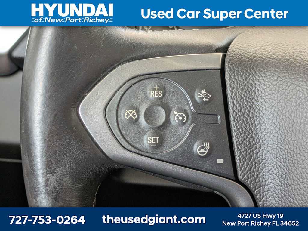 Used 2018 Chevrolet Suburban Premier RWD image 35