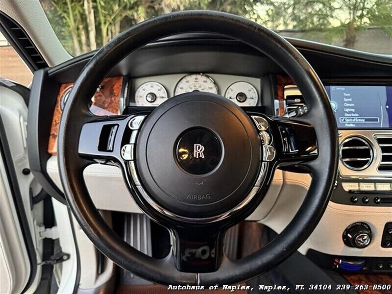 Used 2010 Rolls-Royce Ghost RWD image 32