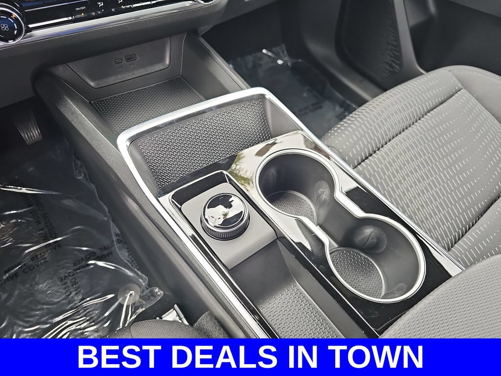 New 2026 Chevrolet Equinox LT w/ Safety and Technology Package FWD image 24