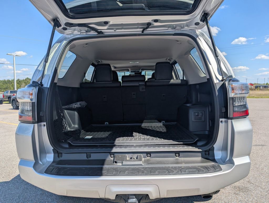 Used 2023 Toyota 4Runner SR5 Premium w/ Moonroof Package image 34