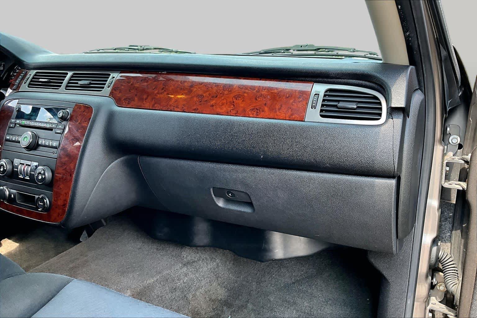 Used 2011 Chevrolet Tahoe LS RWD image 18