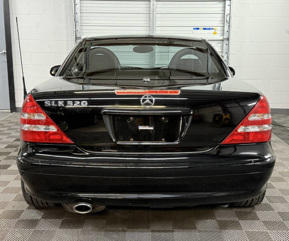Used 2001 Mercedes-Benz SLK 320 image 9