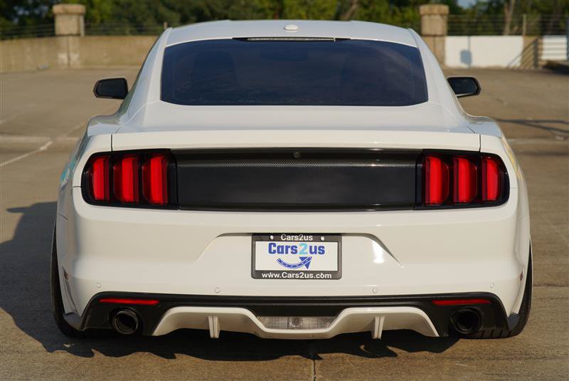 Used 2015 Ford Mustang Coupe RWD image 4