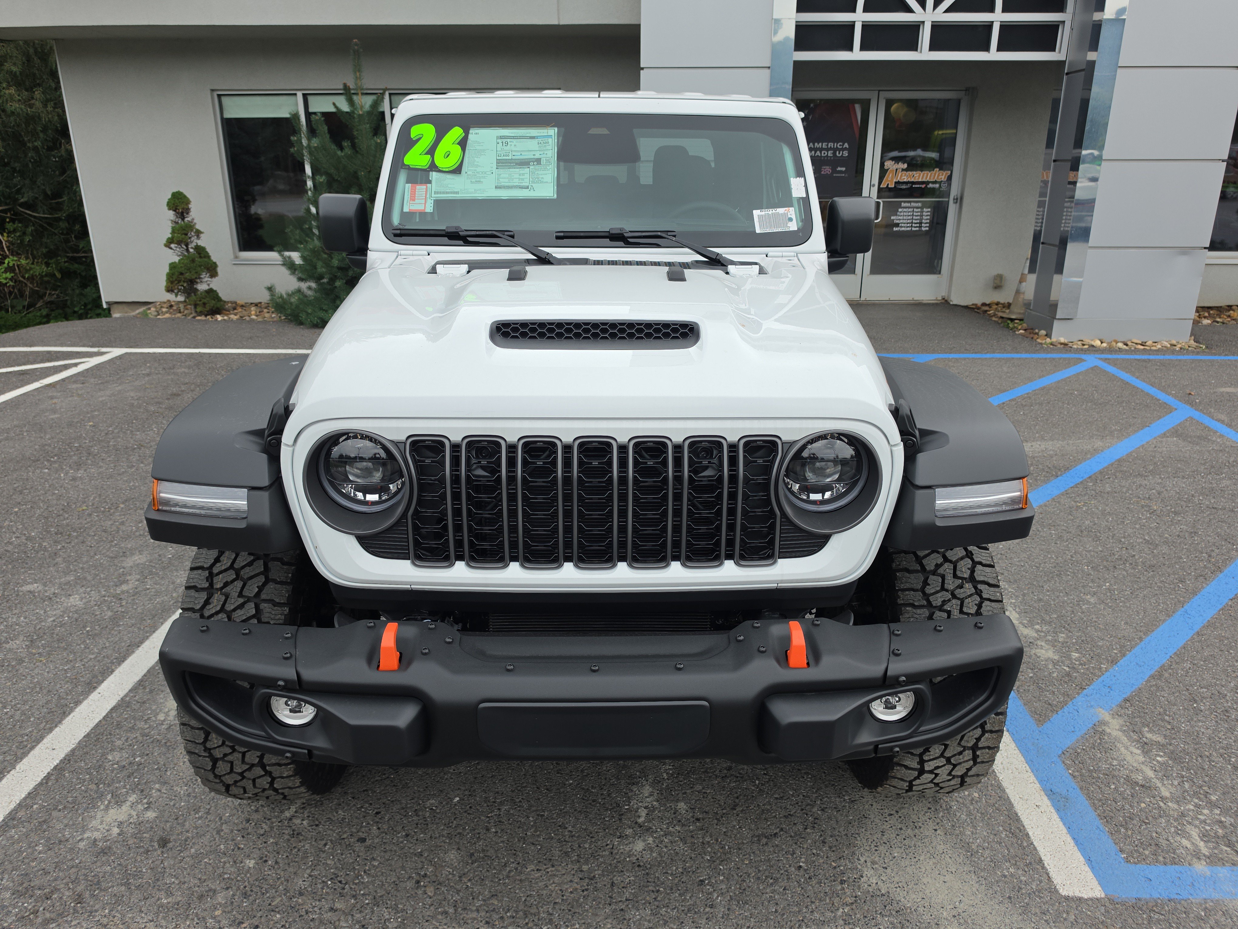 New 2026 Jeep Gladiator Mojave w/ Steel Bumper Group AWD/4WD image 9