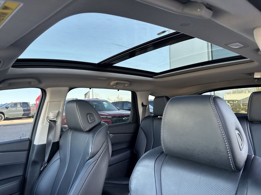 Used 2022 Acura MDX SH-AWD w/ Technology Package image 12