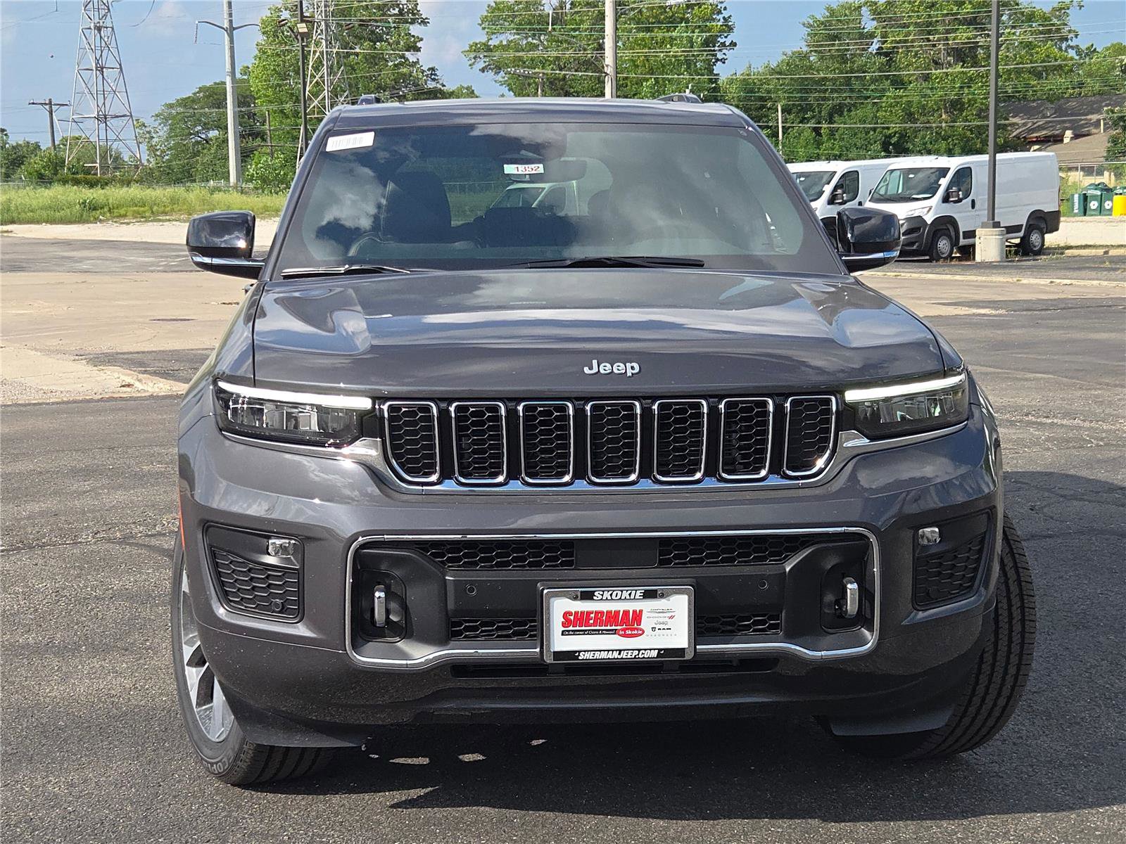 New 2025 Jeep Grand Cherokee Overland w/ Trailer Tow Package image 4