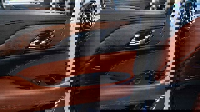 Used 2019 Cadillac Escalade ESV Premium Luxury image 59