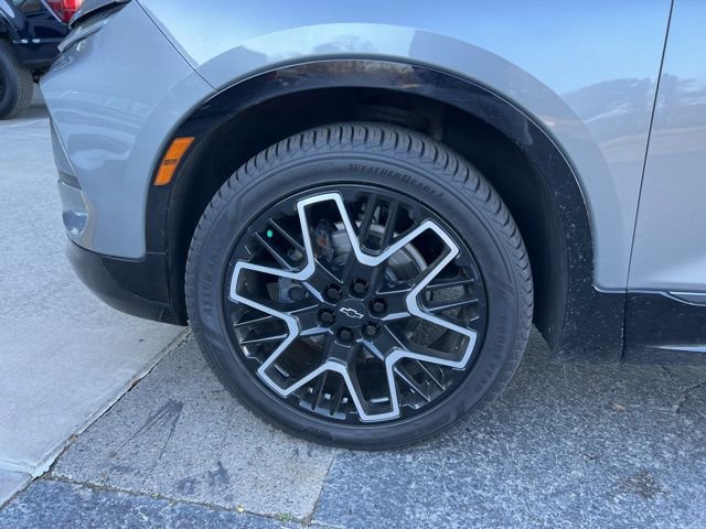 Used 2024 Chevrolet Blazer RS w/ Driver Confidence II Package image 9