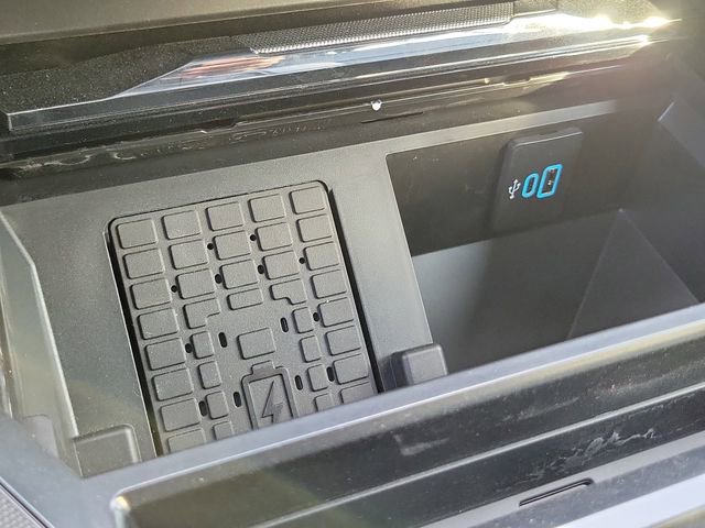 New 2026 Ford F250 Lariat w/ Black Appearance Package image 14