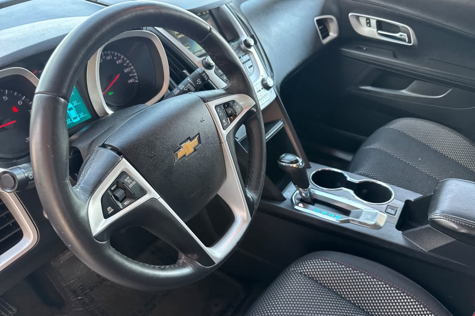 Used 2017 Chevrolet Equinox LT w/ Convenience Package FWD image 11