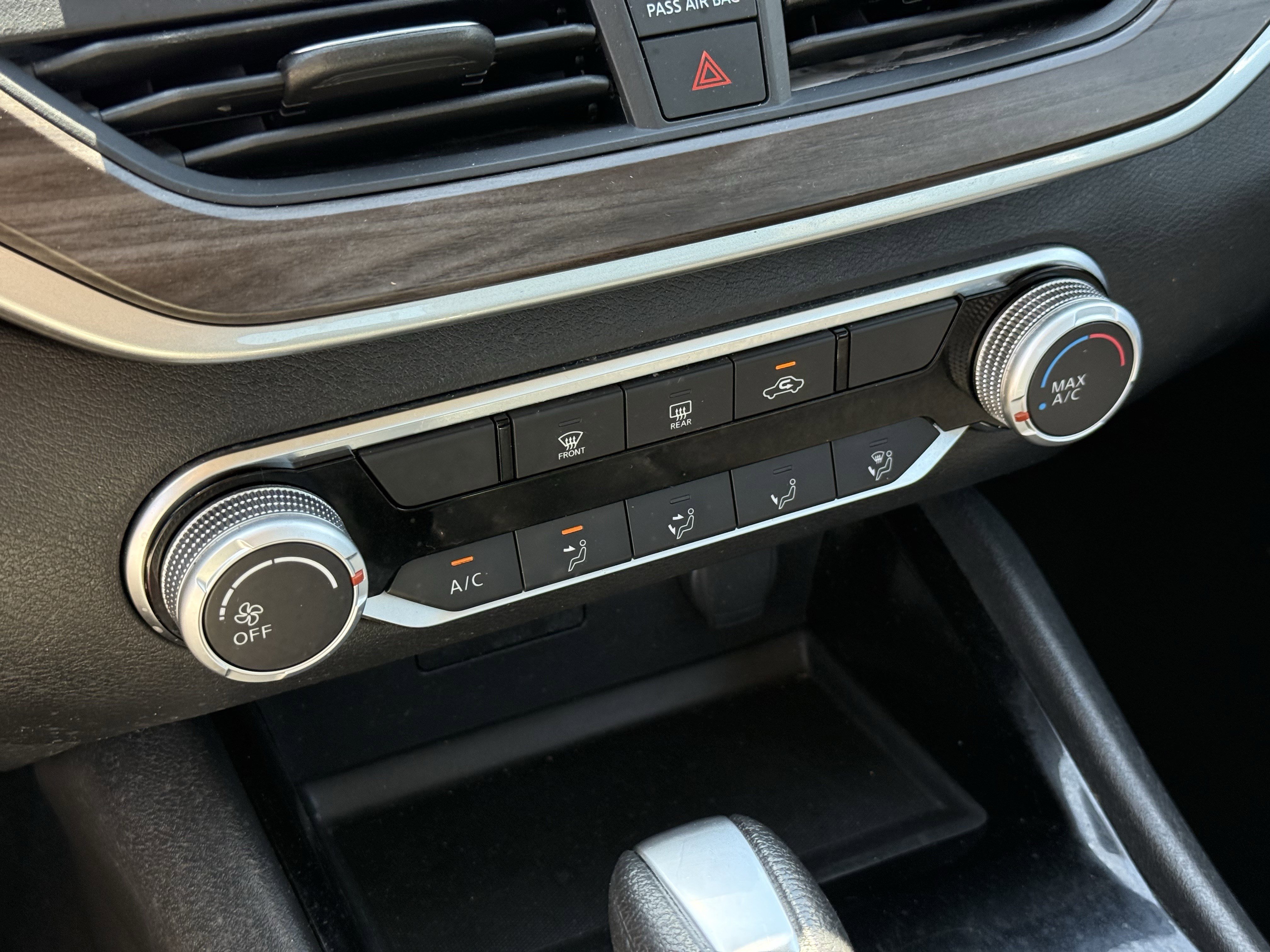 Used 2024 Nissan Altima 2.5 SV image 22