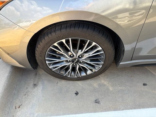 Used 2022 Kia Forte GT-Line FWD image 5