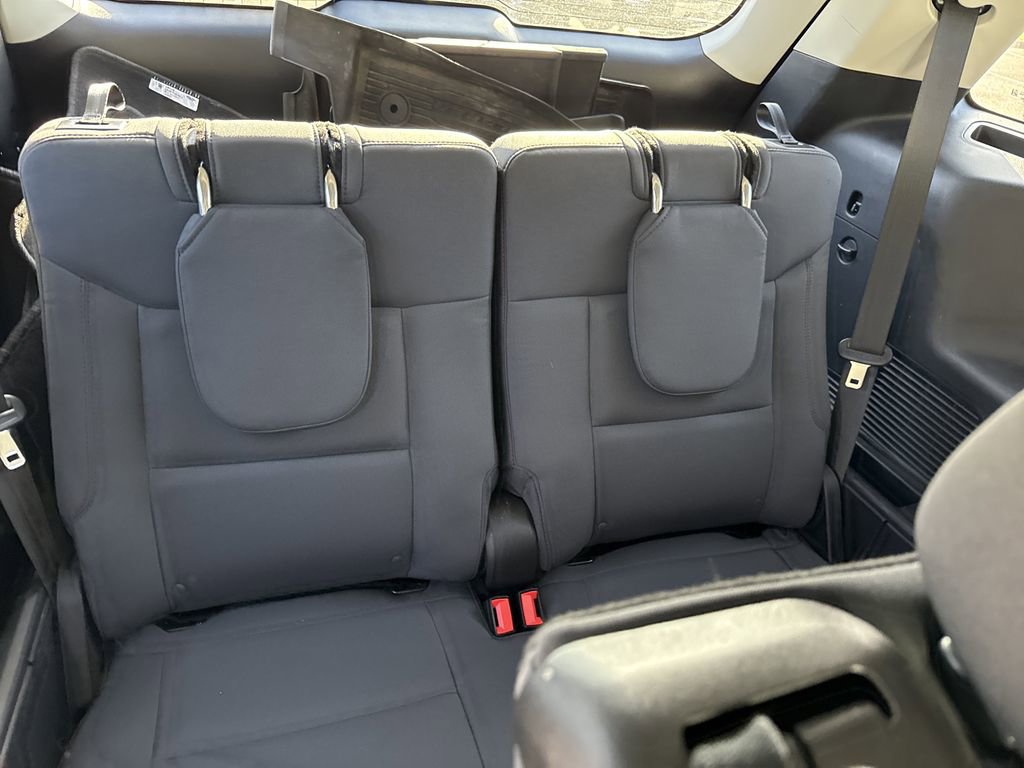 Used 2025 Ford Explorer Active image 11