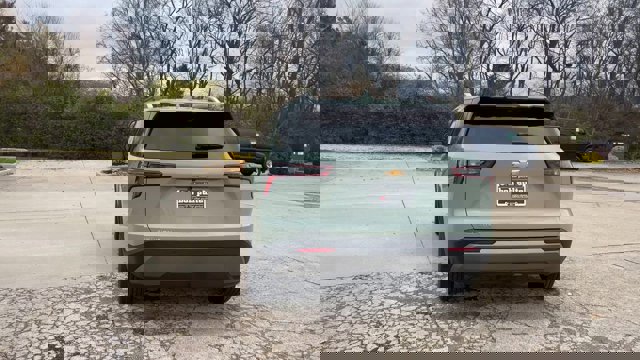 New 2026 Chevrolet Equinox LT w/ Convenience Package II image 7