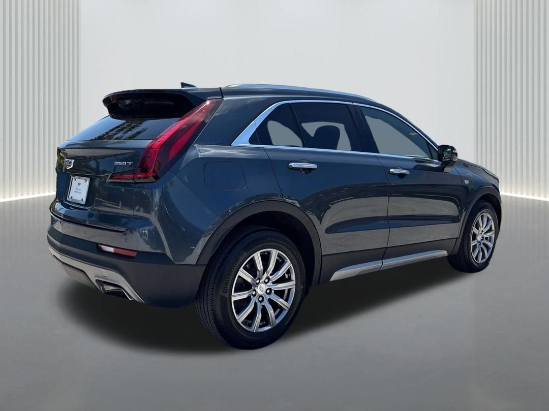 Used 2021 Cadillac XT4 Premium Luxury w/ Driver Awareness Package image 6
