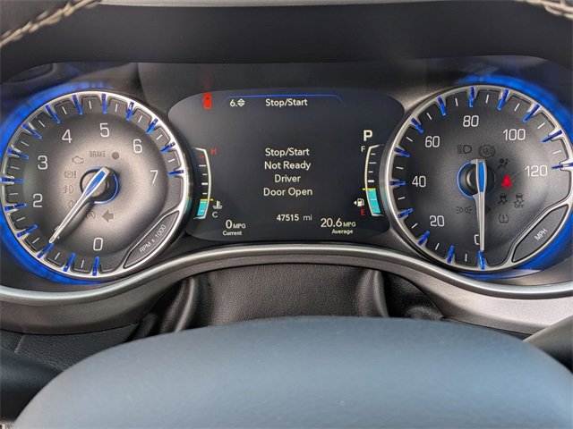 Certified 2024 Chrysler Pacifica Touring-L image 15