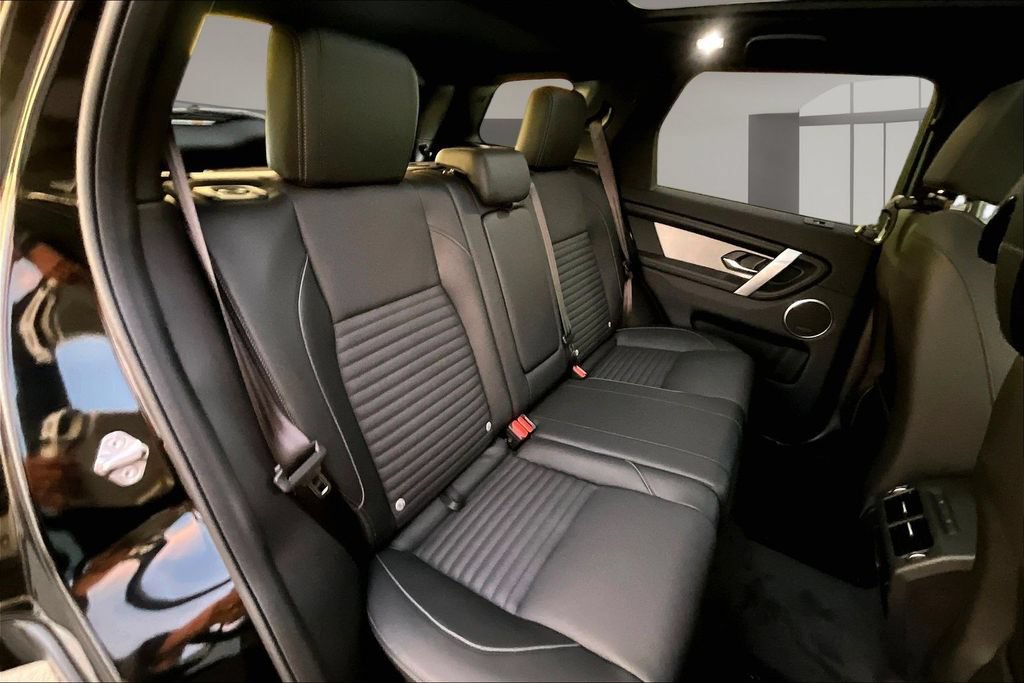 New 2026 Land Rover Discovery Sport Landmark AWD/4WD image 10