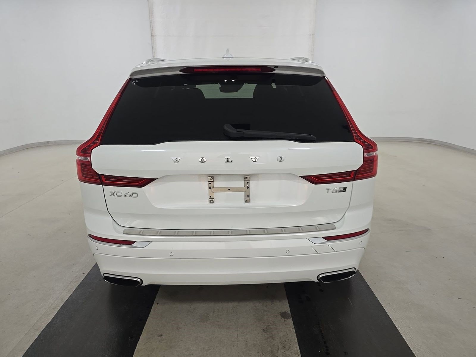 Used 2018 Volvo XC60 T6 Inscription w/ Luxury Seat Package AWD/4WD image 7