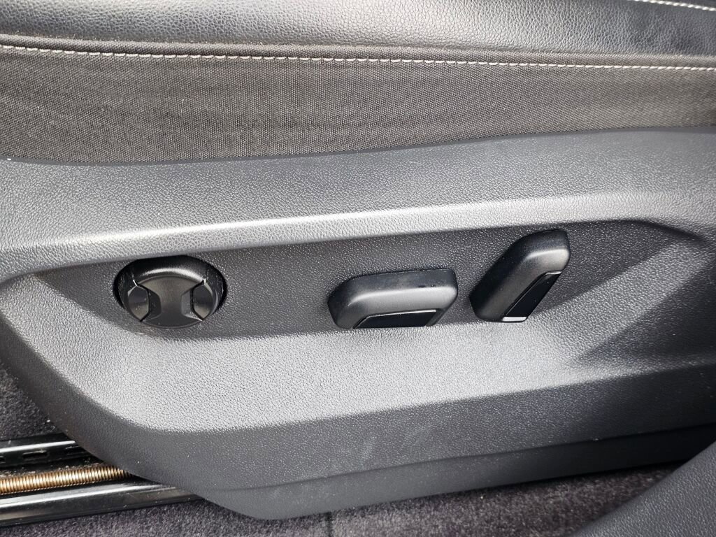 Used 2019 Volkswagen Atlas SE w/ Panoramic Sunroof Package AWD/4WD image 34