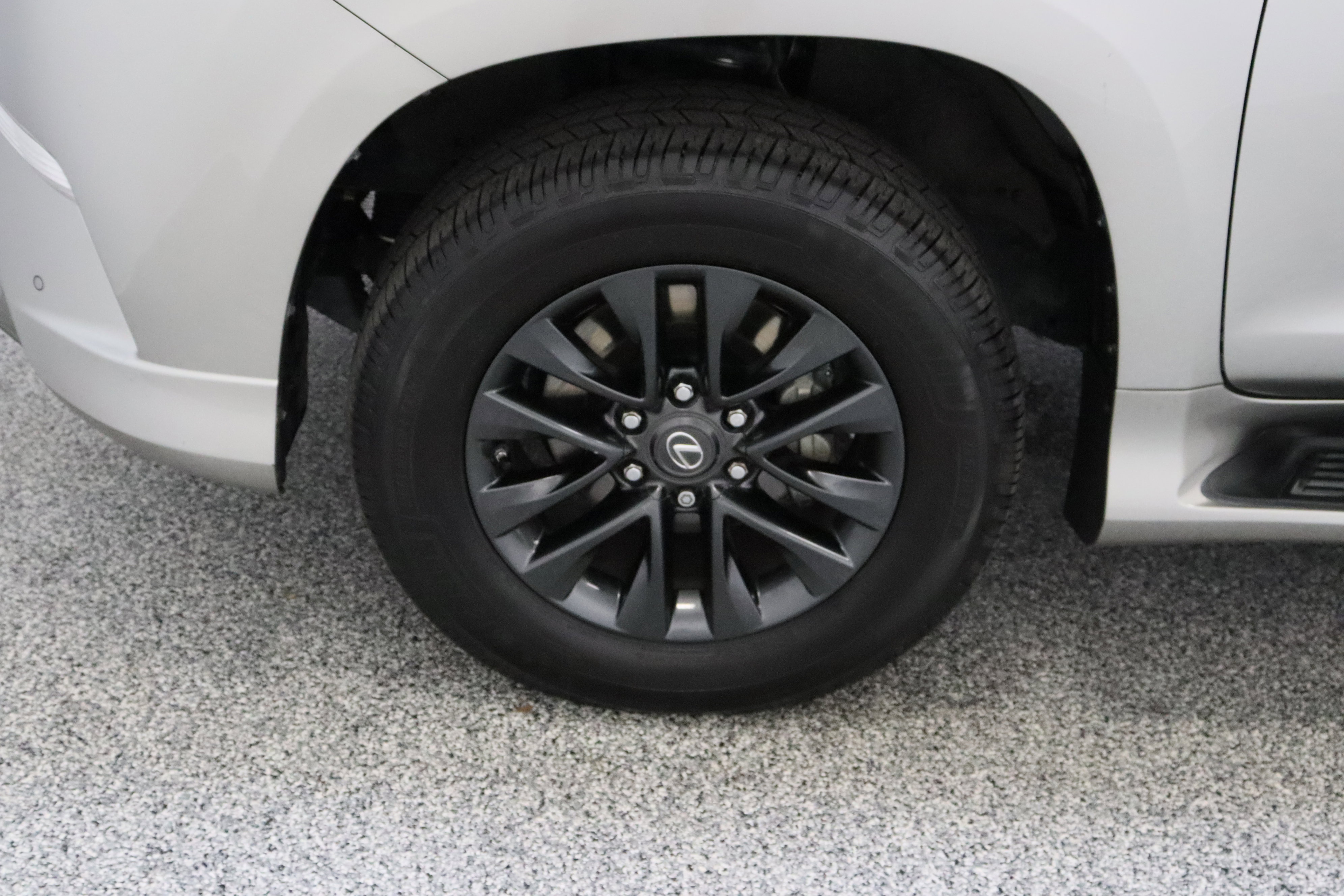 Used 2023 Lexus GX 460 Premium w/ Premium Plus Package image 11