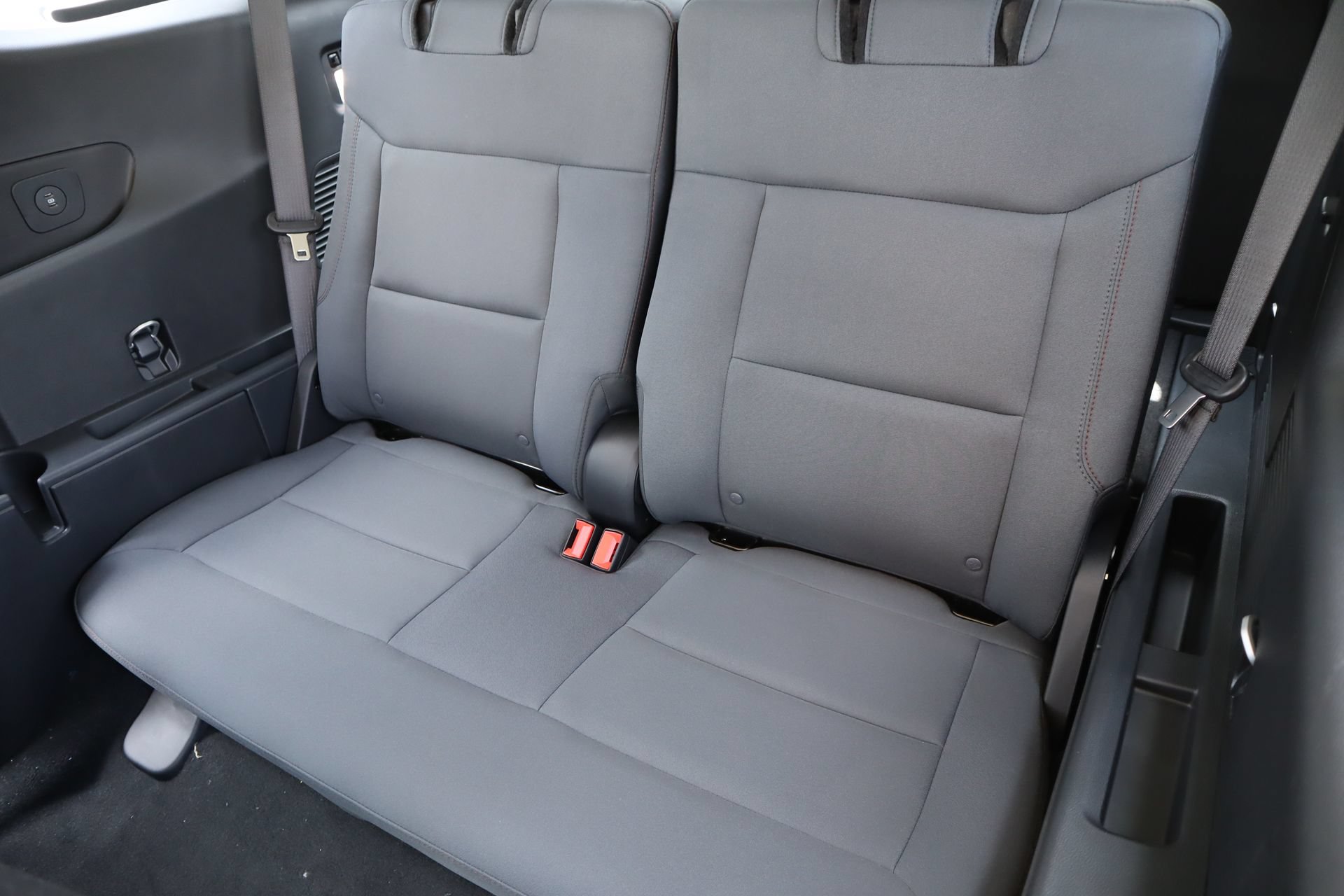 New 2026 Ford Explorer Active RWD image 15