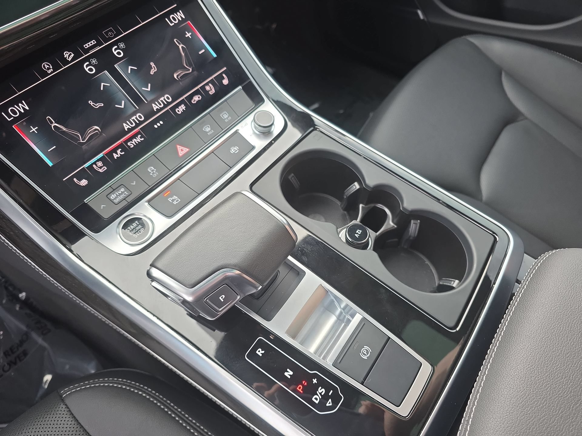 Used 2025 Audi Q8 Premium Plus w/ Premium Plus Package AWD/4WD image 25