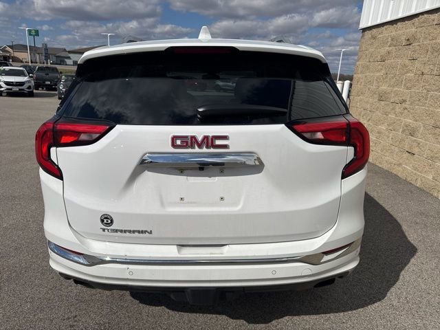 Used 2018 GMC Terrain Denali w/ Advanced Safety Package image 5