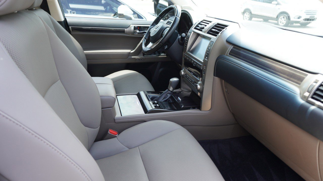 Used 2021 Lexus GX 460 Premium w/ Premium Package AWD/4WD image 9