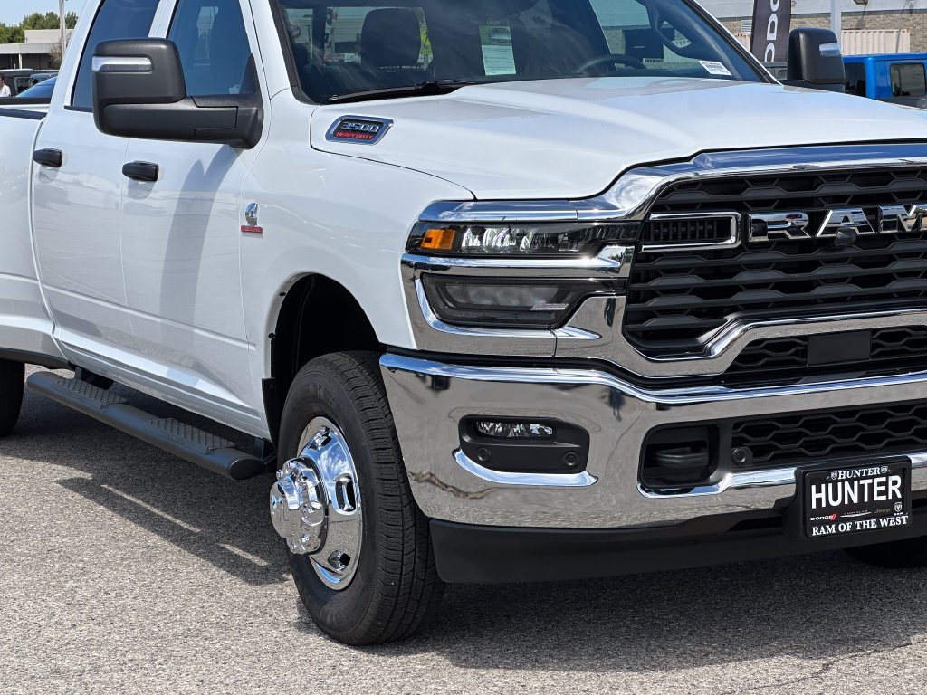 New 2026 RAM 3500 Tradesman AWD/4WD image 10