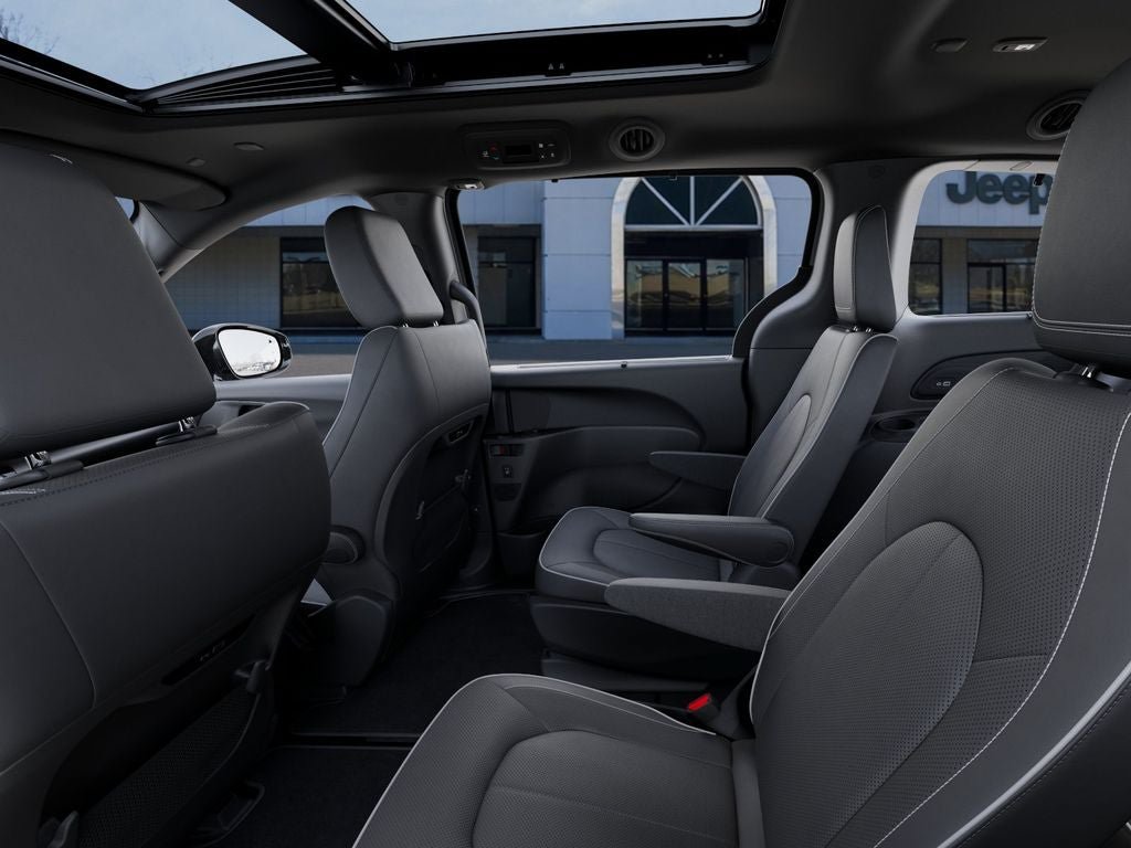 New 2026 Chrysler Pacifica Limited w/ S Appearance Package FWD image 25