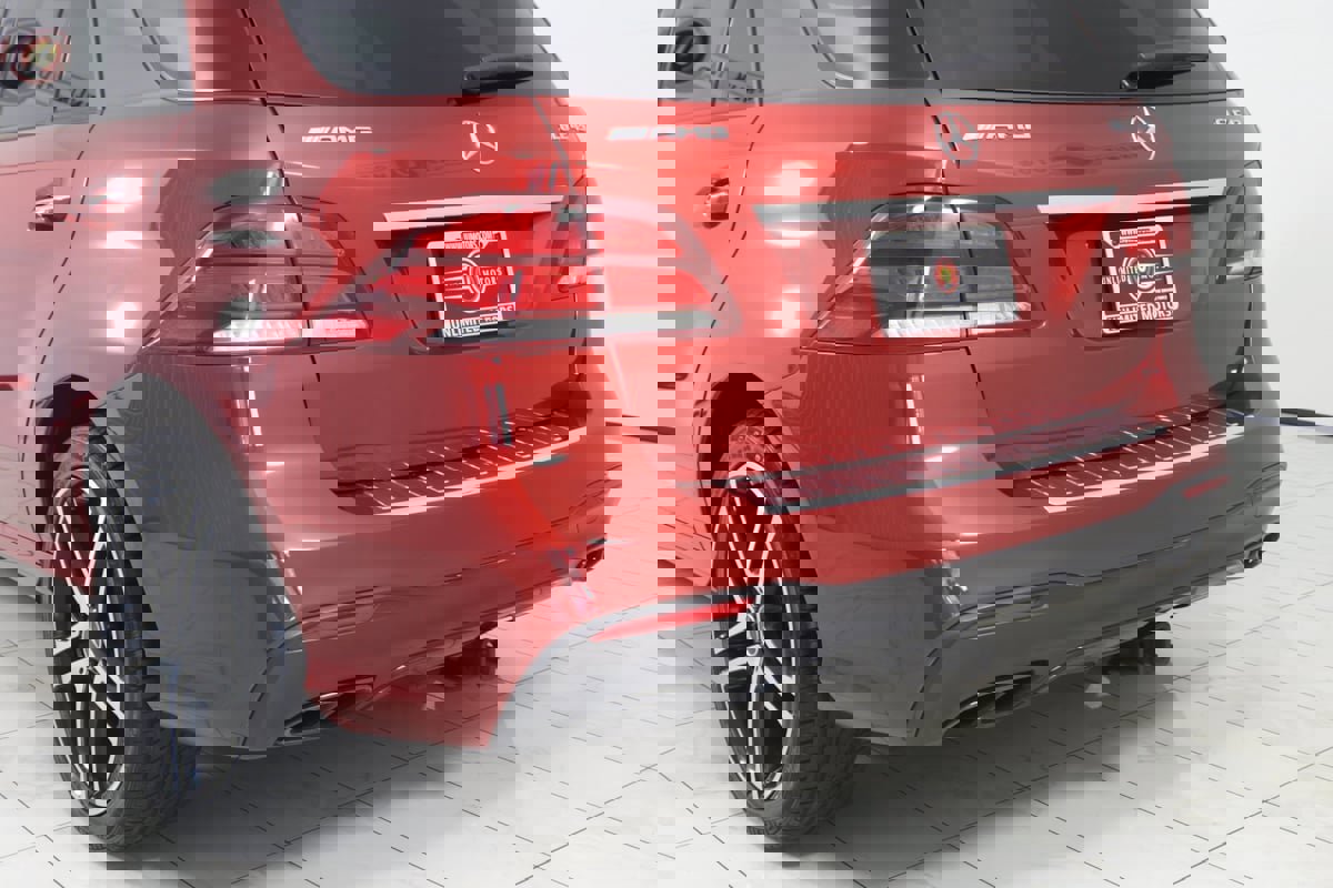 Used 2019 Mercedes-Benz GLE 43 AMG 4MATIC image 36