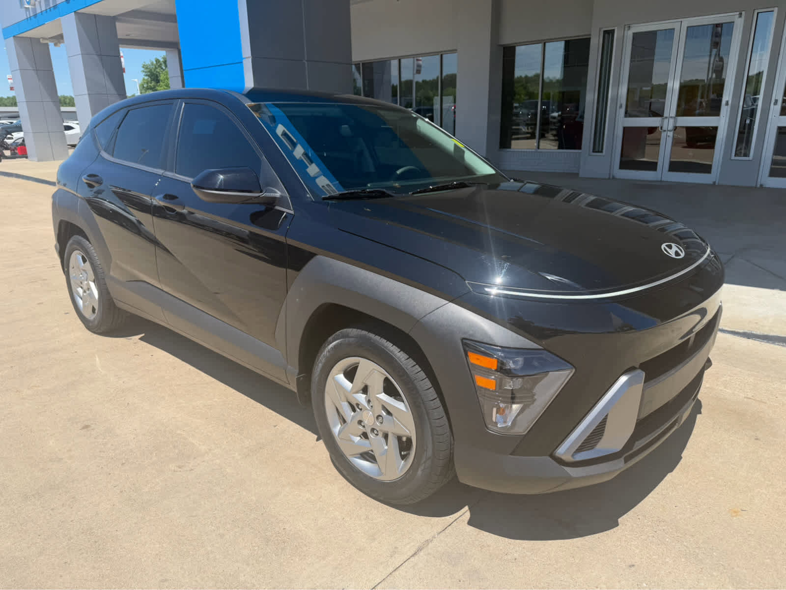 Used 2025 Hyundai Kona SE FWD image 8