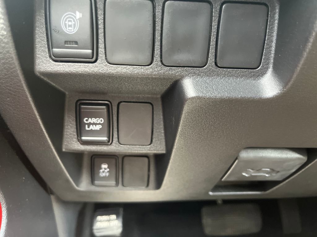 Certified 2025 Nissan Frontier Pro-X RWD image 31