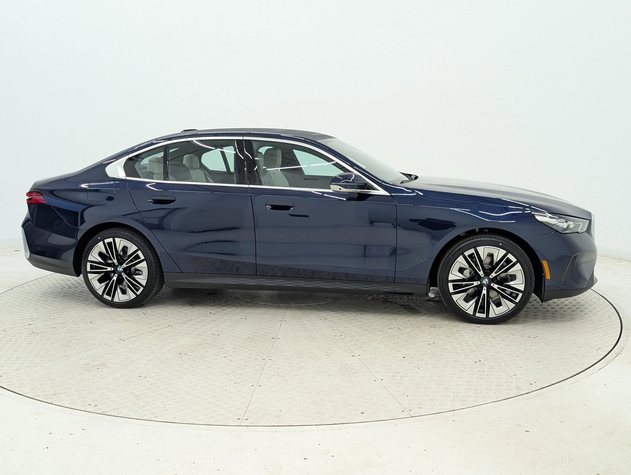 New 2026 BMW 530i w/ Premium Package RWD image 8