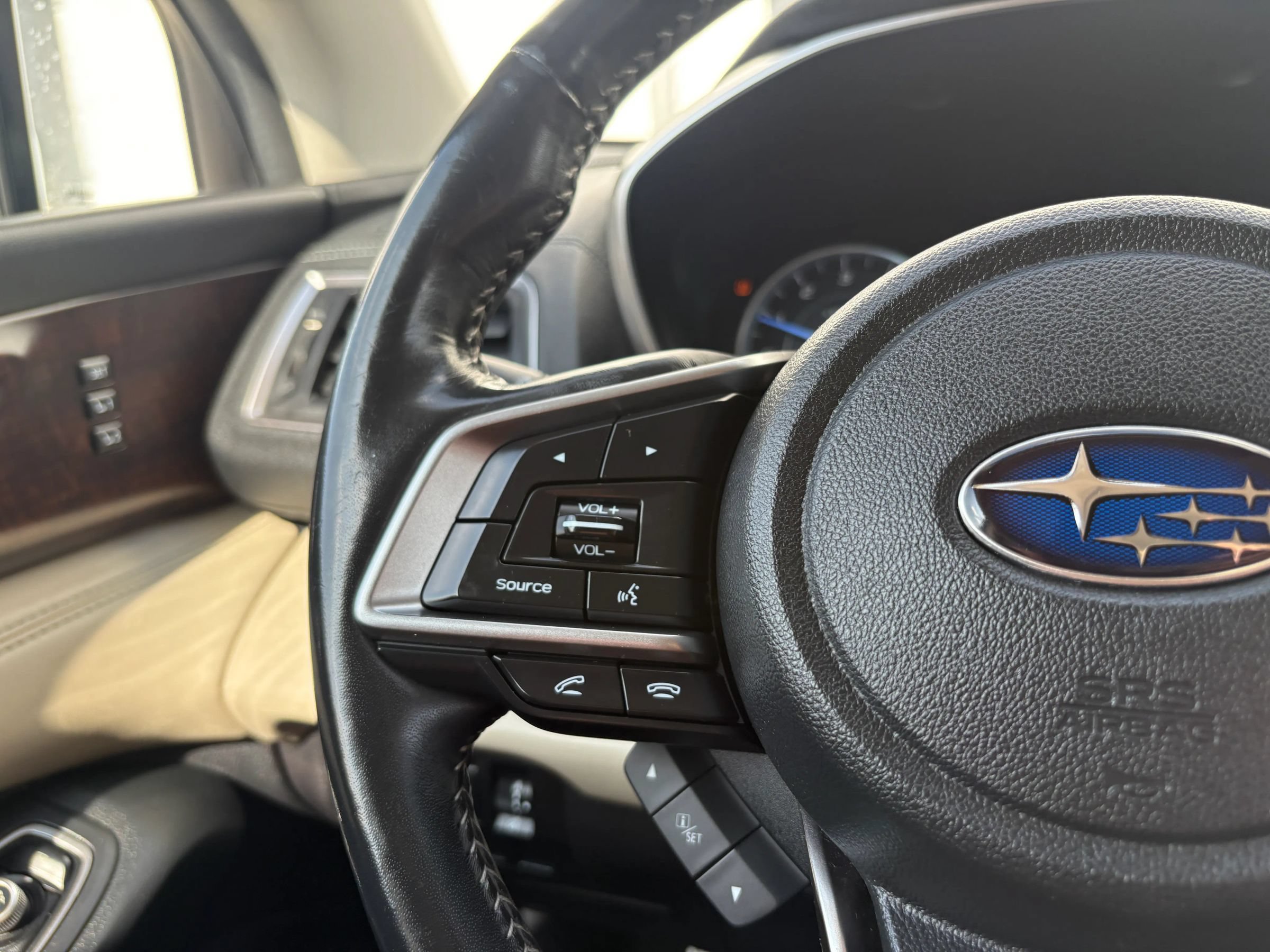 Used 2020 Subaru Ascent Touring w/ Popular Package #3 AWD/4WD image 17