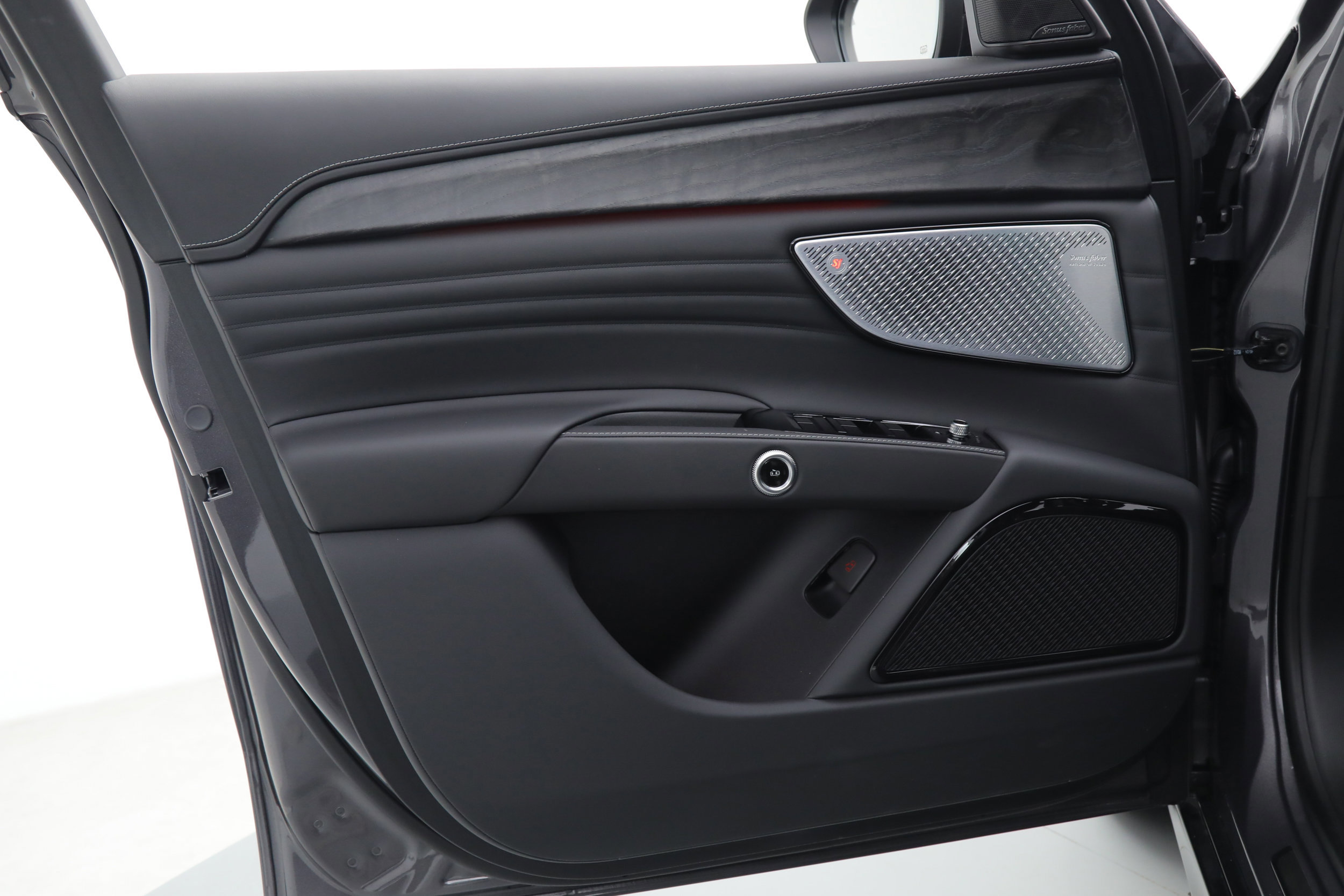 New 2025 Maserati Grecale Modena image 10