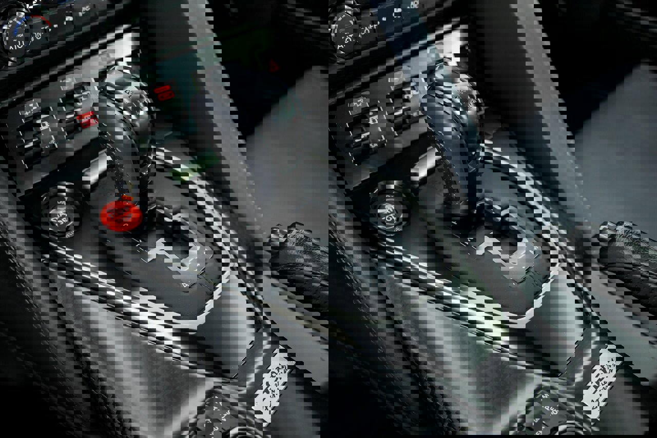 Used 2020 Nissan GT-R Premium image 37