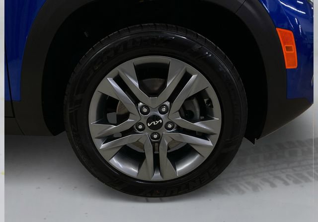Used 2023 Kia Seltos LX image 15