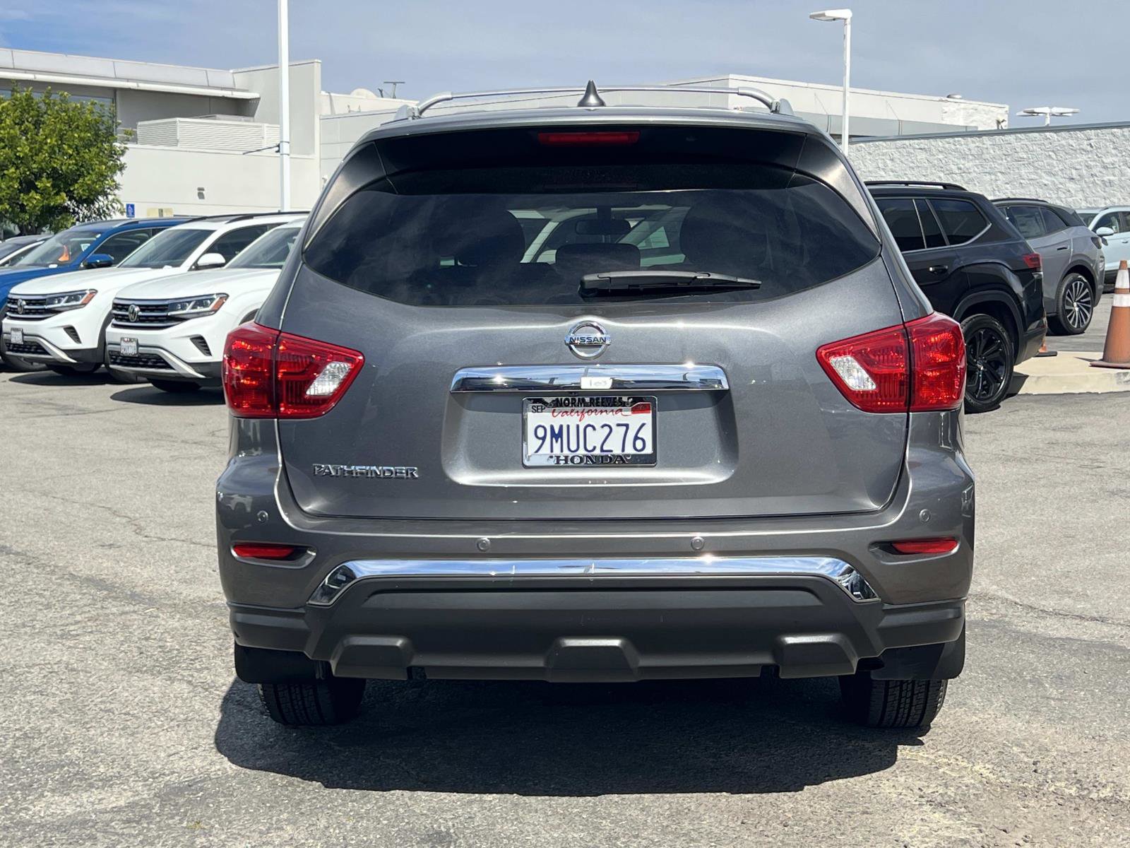 Used 2019 Nissan Pathfinder S image 27