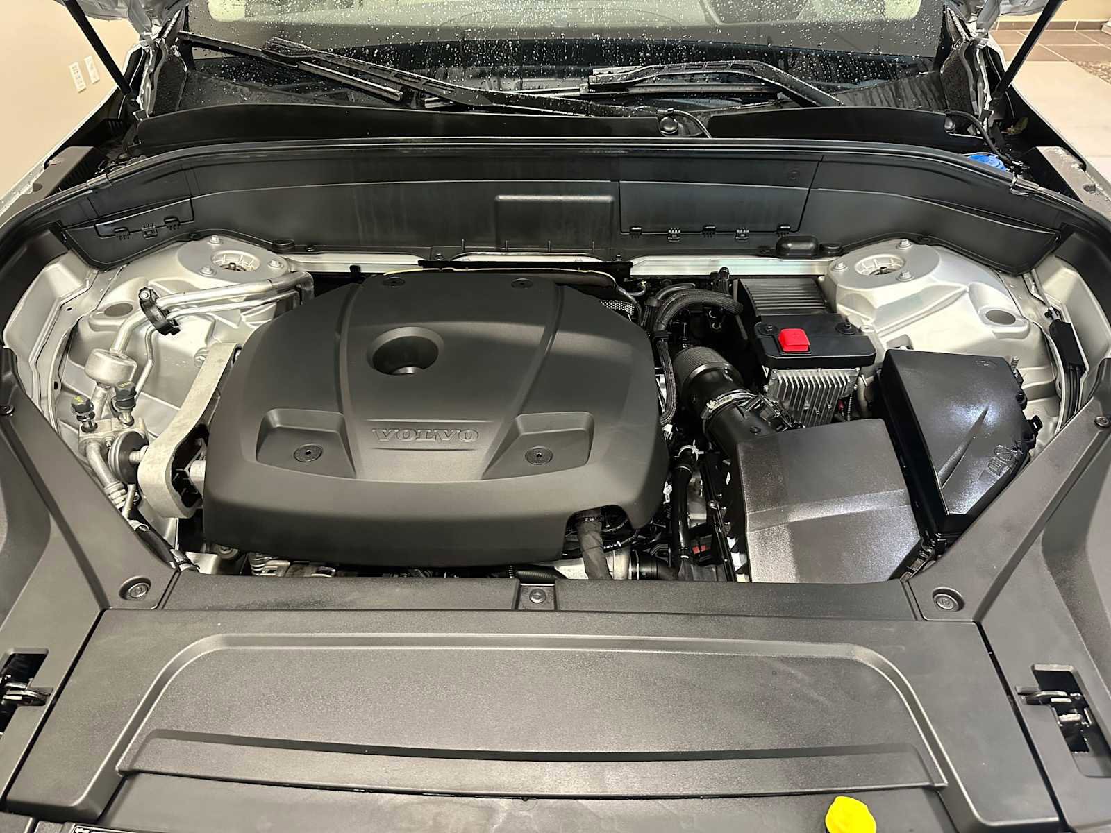 Used 2022 Volvo XC90 T5 Momentum AWD/4WD image 9
